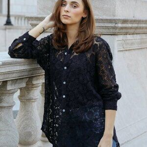 Mille Sofia Top in Black Floral Lace